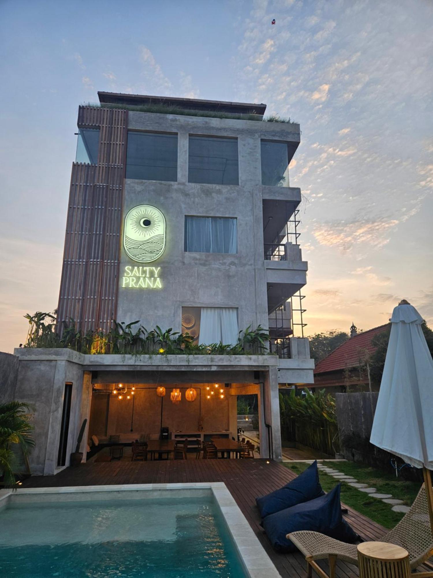 Hotel Salty Prana Retreat Center Uluwatu Exterior foto